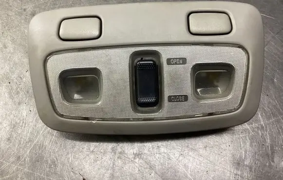 Subaru Outback Front seat light 192446