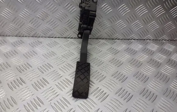 Seat Cordoba (6L) Accelerator throttle pedal 6Q1721503C