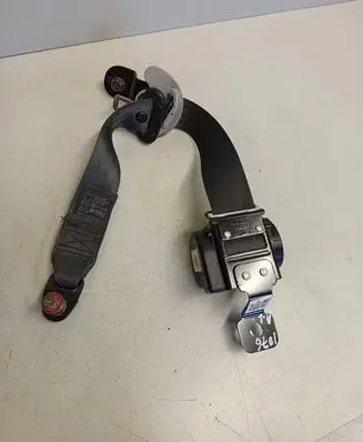 KIA Soul Rear seatbelt 898202K000