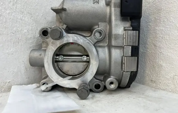 Nissan Qashqai J12 Electric throttle body valve A2821410200