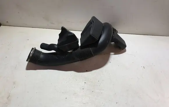 Volvo XC70 Air intake duct part 30745348 6896484