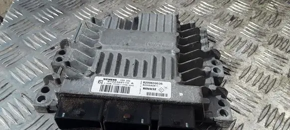Renault Scenic II - Grand scenic II Engine control unit/module S122326110 8200659536