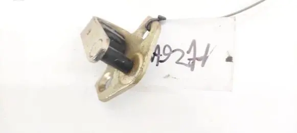 Ford Mondeo Mk III Front door lock loop/hook striker 