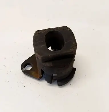 Volvo V50 Radiator mount bracket 30639749