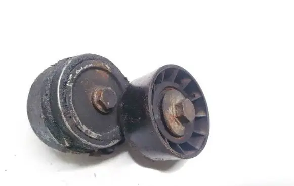 Alfa Romeo GT Generator/alternator belt tensioner l008ea