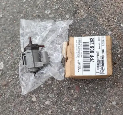 Porsche 911 991 Vacuum valve 7PP906283