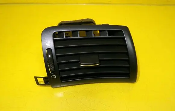 Peugeot 407 Dashboard side air vent grill/cover trim 9644589377