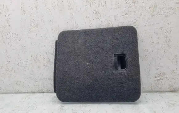 Volkswagen Golf V Trunk/boot trim cover 
