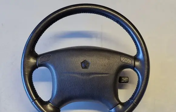 Chrysler Sebring (FJ - JX) Steering wheel MB914876 MB914877 MB914961