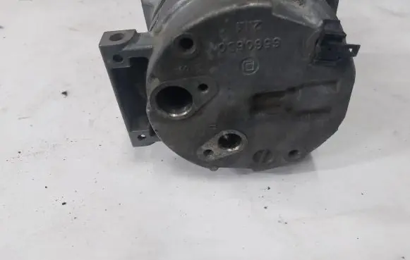 Renault Scenic I Air conditioning (A/C) compressor (pump) 7700103536 6560769