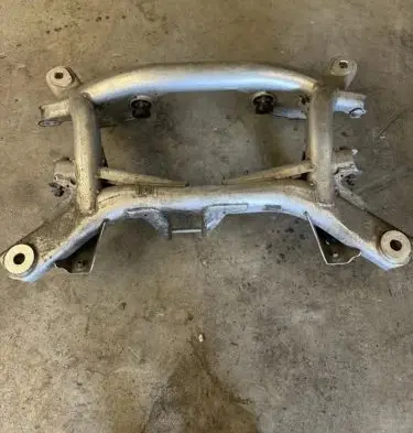 BMW M5 Rear subframe 33312284090 2284090