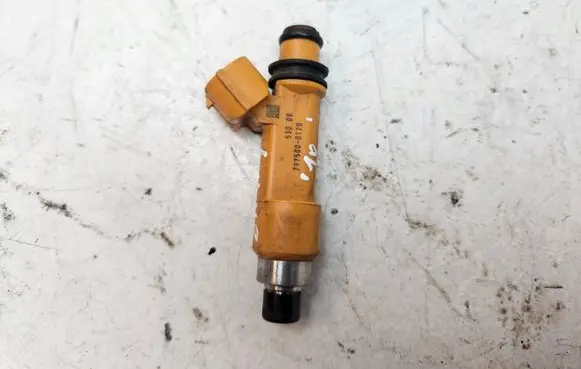 Suzuki Jimny Fuel injector 2975000120