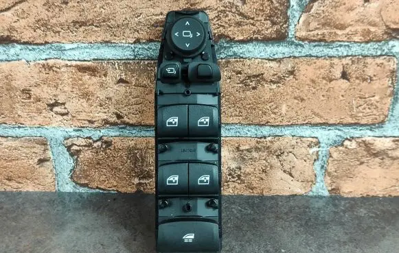 BMW 4 G22 G23 G24 G26 Electric window control switch
