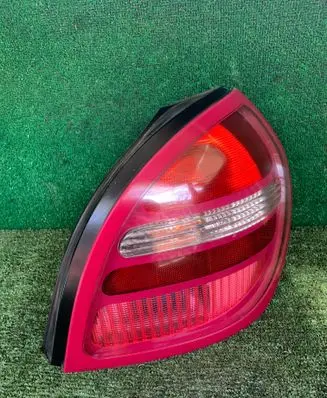 Nissan Almera N16 Rear/tail lights