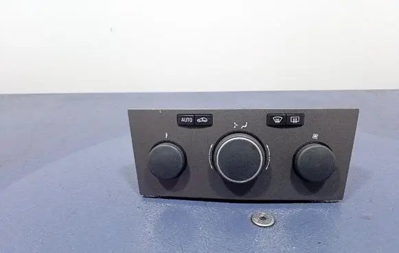 Opel Zafira B Climate control unit 13168100