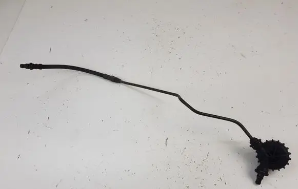 Volkswagen PASSAT B6 Clutch pipe/line FM27005F