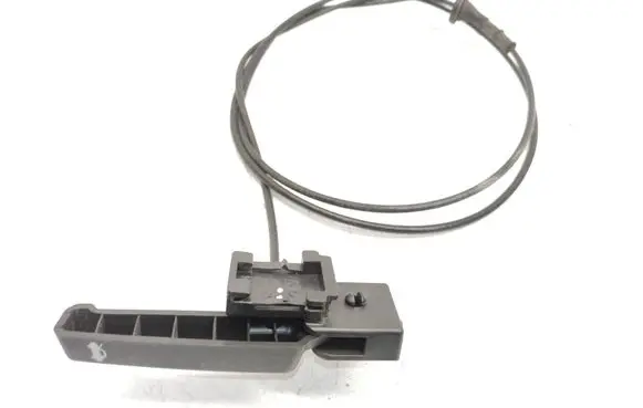 Engine bonnet/hood lock release cable