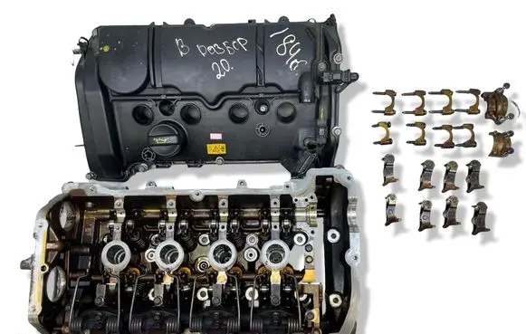 Mini One - Cooper Coupe R56 Engine head V758067980 N18B16A 6772034