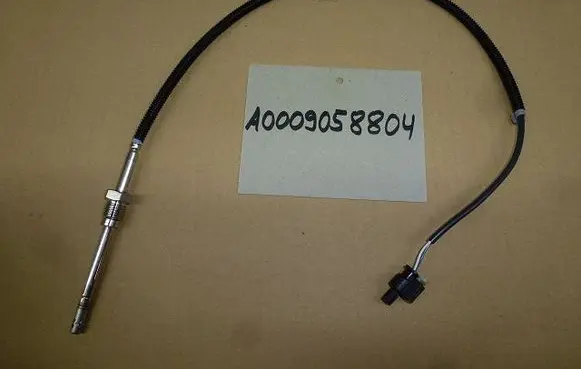 Mercedes-Benz Sprinter W906 Exhaust gas temperature sensor A0009058804
