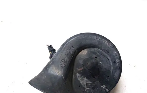 Audi A4 S4 B6 8E 8H Horn signal A28657625