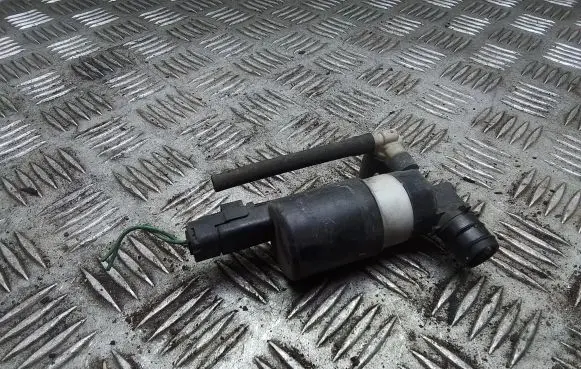 Renault Laguna III Windscreen/windshield washer pump 8200031805