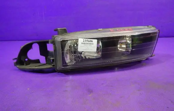 Mitsubishi Galant Headlight/headlamp 7525R