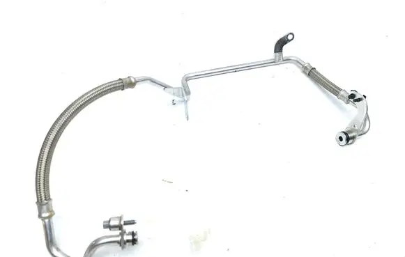 Coolant pipe/hose