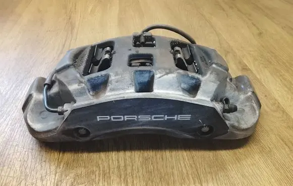 Porsche Macan (95B) Front brake caliper 95B615106DB