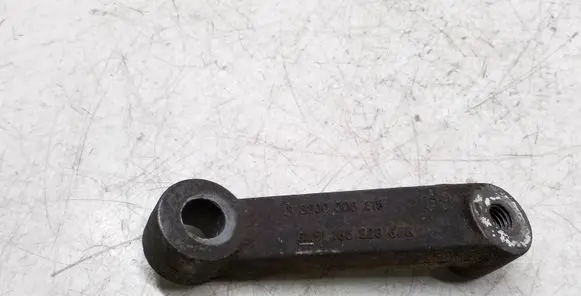 Mercedes-Benz C W203 Engine mounting bracket 8200008215 91165626