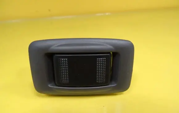 Mazda 323 F Electric window control switch GE4T6638043