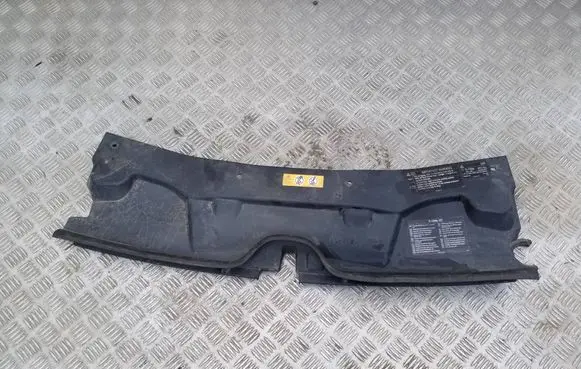 Mercedes-Benz Vito Viano W447 Engine bonnet/hood lock trim molding A4478850236