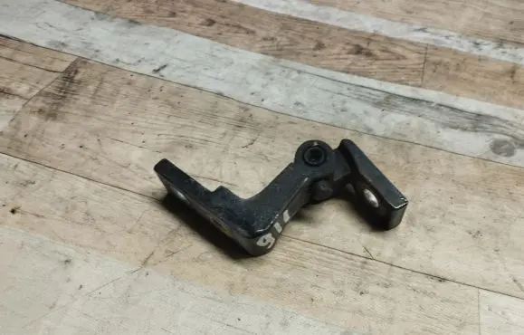Audi A6 S6 C6 4F Front door upper hinge