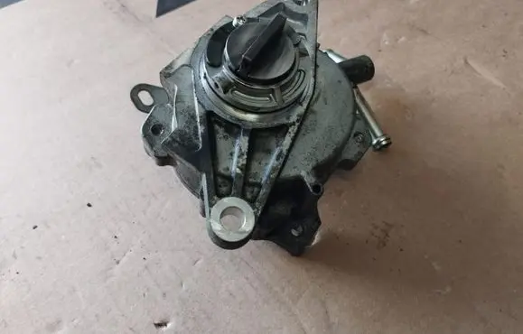 Mitsubishi ASX Vacuum pump