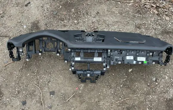 Porsche Cayenne (9Y0 9Y3) Dashboard