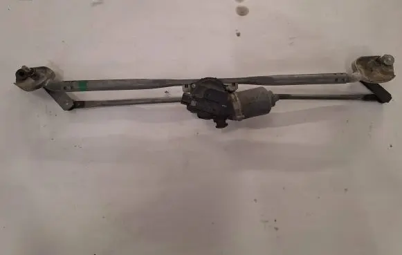 Dodge Challenger Front wiper linkage and motor 05028756AD
