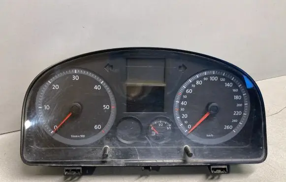 Volkswagen Caddy Speedometer (instrument cluster) 2K0920843C