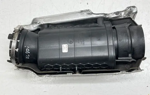 Intake resonator