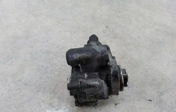 Renault Master II Power steering pump 