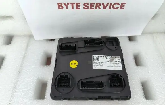 Audi A4 S4 B9 Comfort/convenience module 8W0907064DD