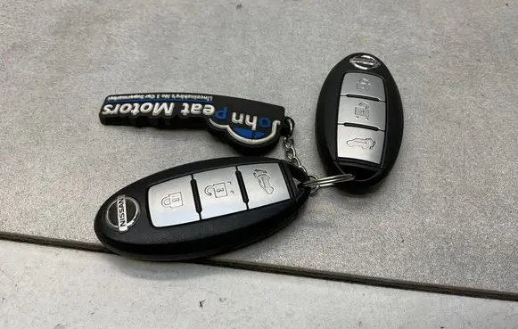 Nissan X-Trail T32 Ignition key/card 