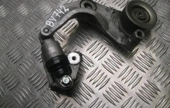 Honda FR-V Engine mounting bracket F5514496100 BV742