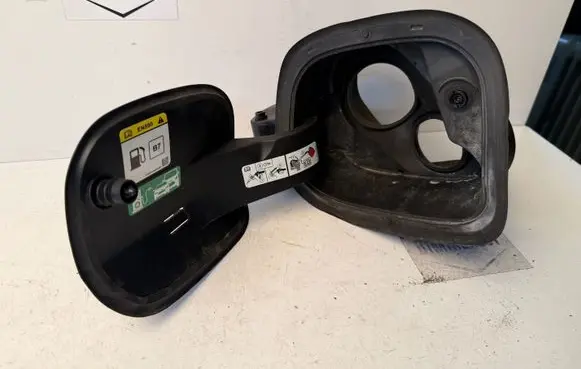 Ford Focus Fuel tank cap JX7BA27936 C519 CGCGA
