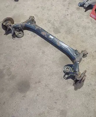 Volkswagen Polo IV 9N3 Rear axle beam 