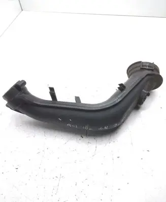 Audi A1 Turbo air intake inlet pipe/hose 03C145673