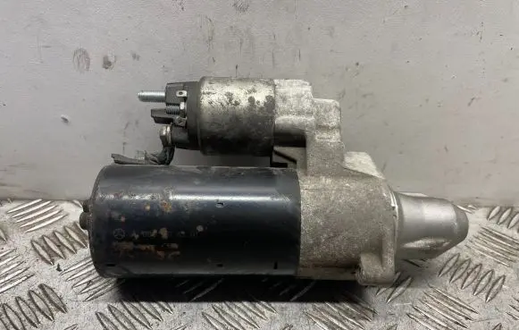 Mercedes-Benz E W211 Starter motor A0061516201 0001115070
