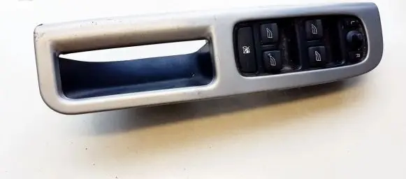 Volvo V50 Electric window control switch 30746183 03451700
