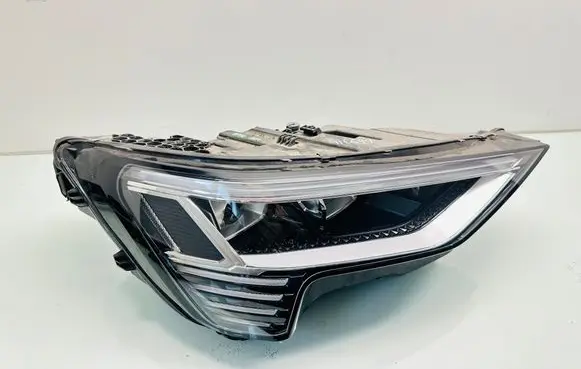 Audi e-tron Headlight/headlamp 030111023400 KE941040 4KE941040