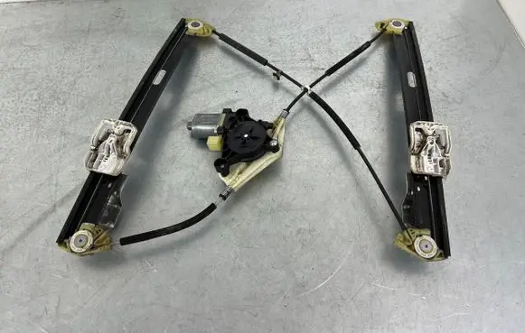Seat Leon (5F) Front door window regulator with motor 5F4837461D 5Q0959801B