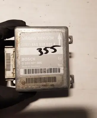 Audi A4 S4 B5 8D Airbag control unit/module 8A0959655A 0285001086