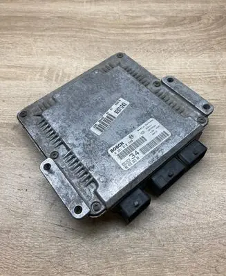 Peugeot 607 Engine control unit/module ECU 9645534380 0281010880
